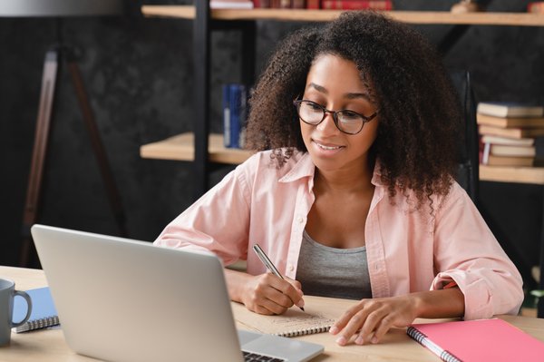 Permis b : optez pour une formation auto-école en ligne efficace